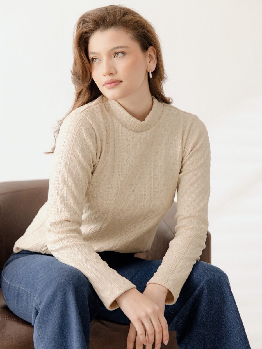 Polera con Cuello Alto. - Beige 