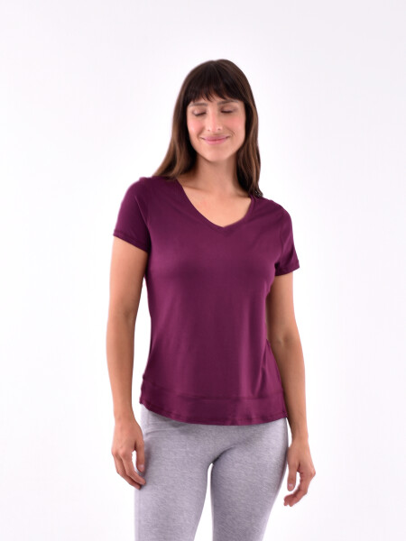 REMERA VALERIANA PURPURA