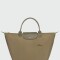 Longchamp -Cartera Longchamp plegable de nylon con cierre y asa corta, Le pliage green M Verde