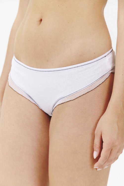 Colaless Florencia Blanco
