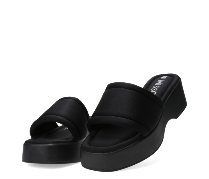 Sandalia de Mujer Miss Carol SAMOA con tira de neopreno Negro