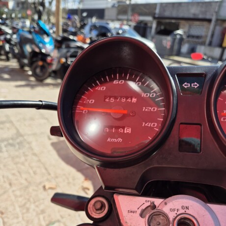 Yumbo GS200 III Usada Yumbo GS200 III Usada