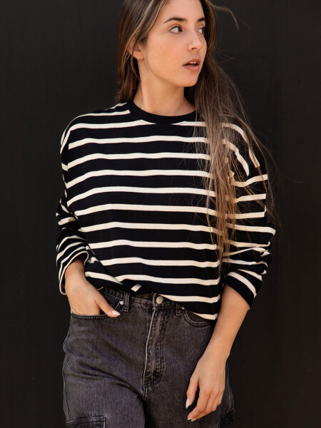 Remera rayas Negro