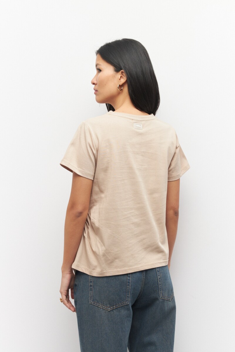 REMERA MONTAGUE Beige