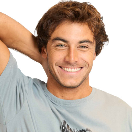 Remera Maui and Sons - Visionary - Gris Remera Maui and Sons - Visionary - Gris