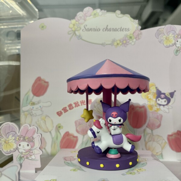 Veladora carrusel Sanrio Kuromi
