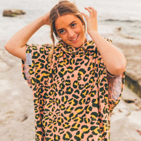 Poncho Leus Hot Spots Poncho