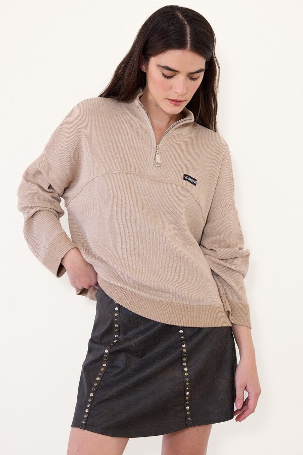 Sweater Label Unit Beige