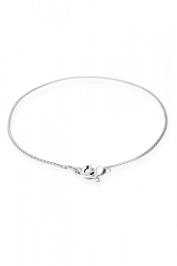 COLLAR BAÑADO EN PLATA CON DETALLE DE MOSQUETÓN ENTRELAZADO Colgante