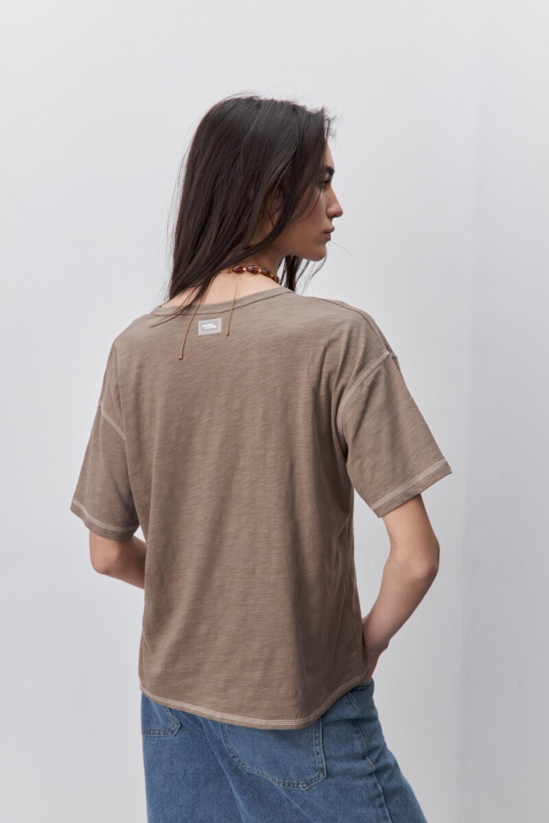 REMERA HARRY Visón