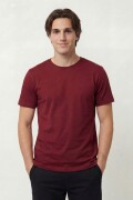 Remera Mathi. Bordo