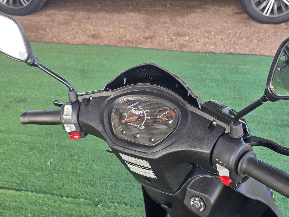 Kymco Twist 125cc. 2026 0KM | Permuta / Financia Kymco Twist 125cc. 2026 0KM | Permuta / Financia