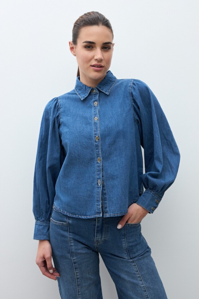 Camisa de jean mangas abullonadas jean medio