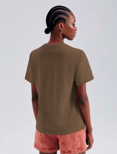 CAMISETA MANGA CORTA MARRÓN