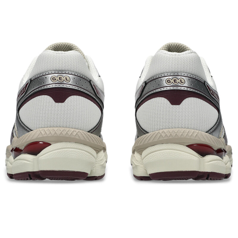 Zapatillas ASICS GEL-Cumulus 16 Hombre Cream/beniimo Purple