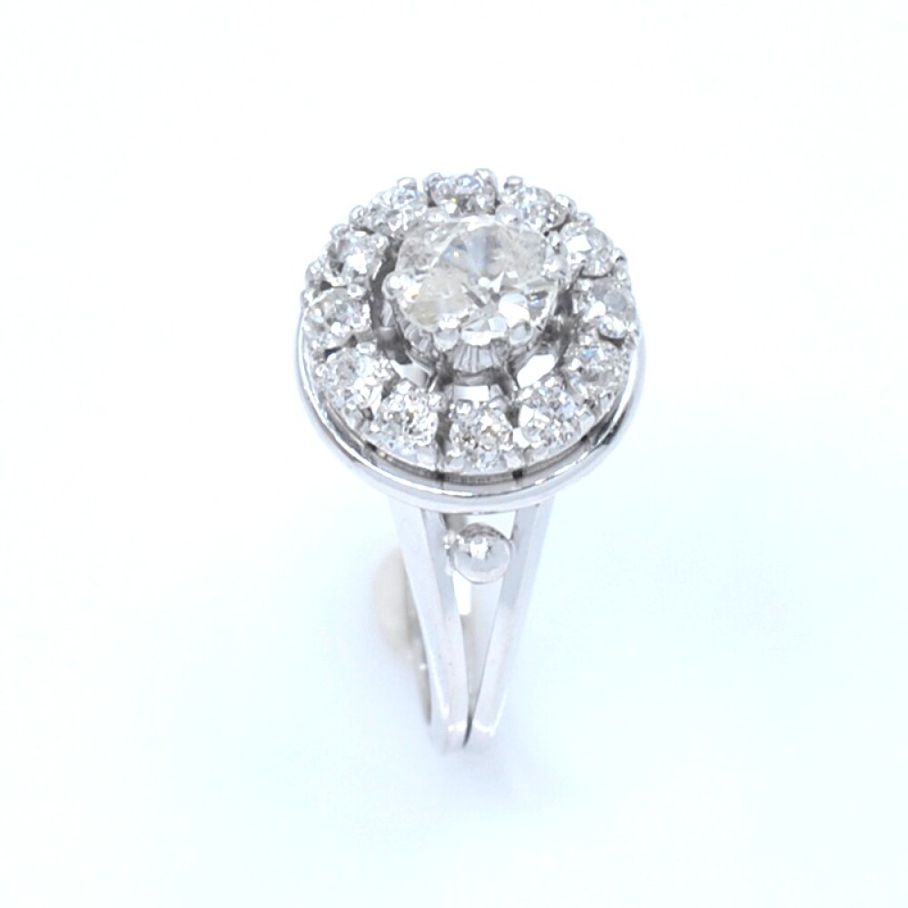 Anillo en oro 18k con brillantes Anillo en oro 18k con brillantes