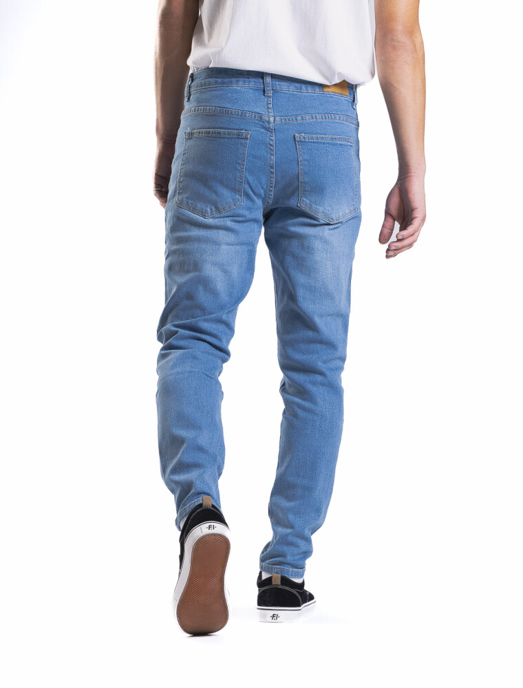 Jean Slim Fit Largo 30 Celeste