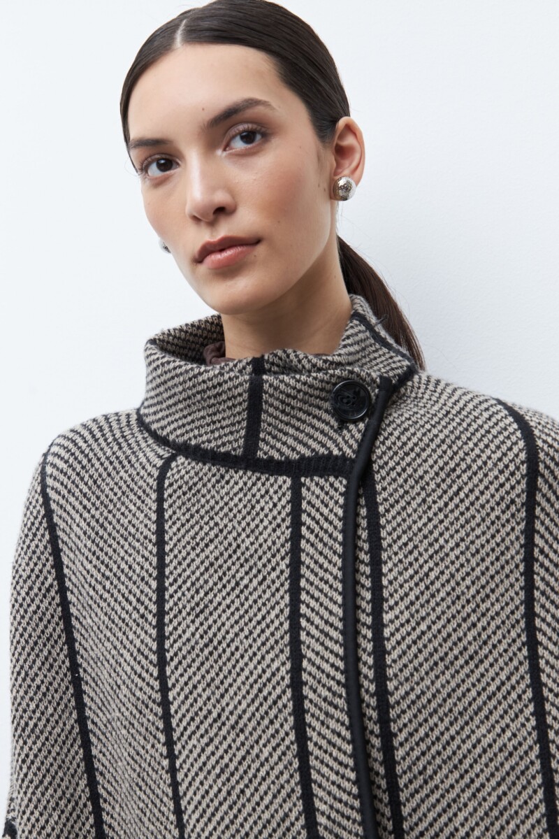 Capa vivo en contraste negro