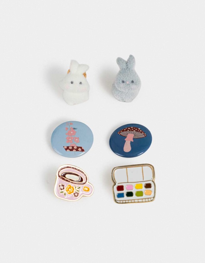 Pin Set De 6 Mini Pins: 2 Esmaltados, 2 De Felpa Y 2 De Chapita - Combinacion Multicolor