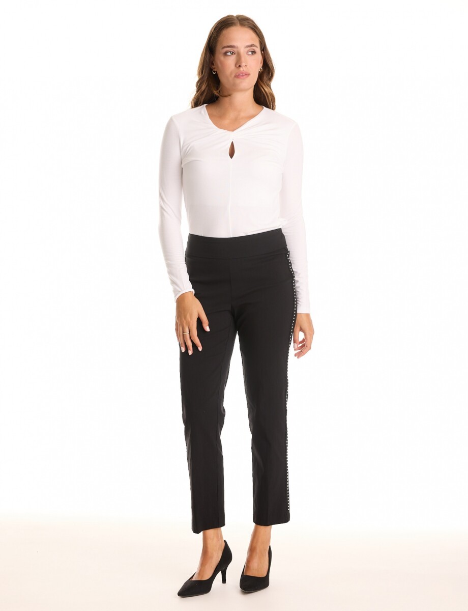 Pantalon Slim Tachas - Negro 