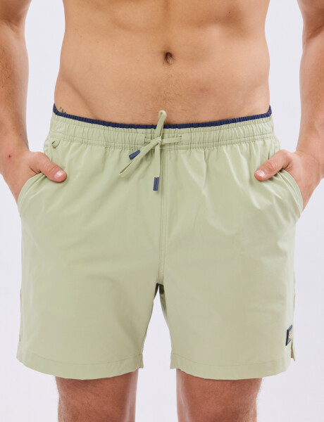 SHORT DE BAÑO LISO Verde