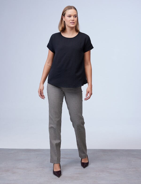 Blusa Solid NEGRO