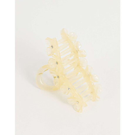 Broche Con flores blanco crudo