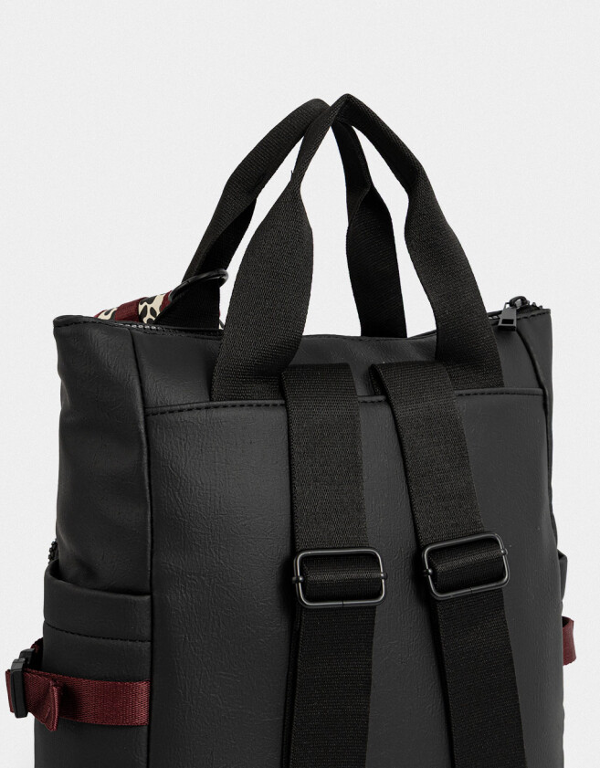 Mochilas Urbanas Mochila Deportiva Con Pouch - Negro