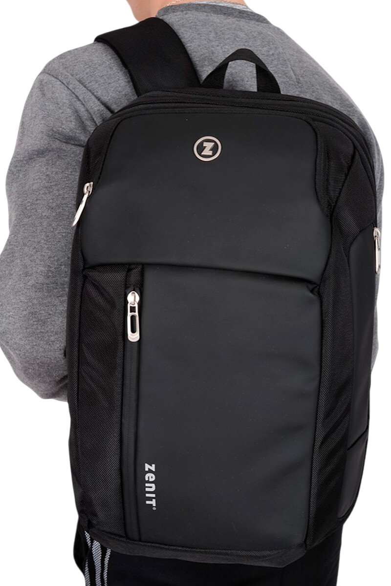 MOCHILA ALTA GAMA JAREK MOCHILA ALTA GAMA JAREK