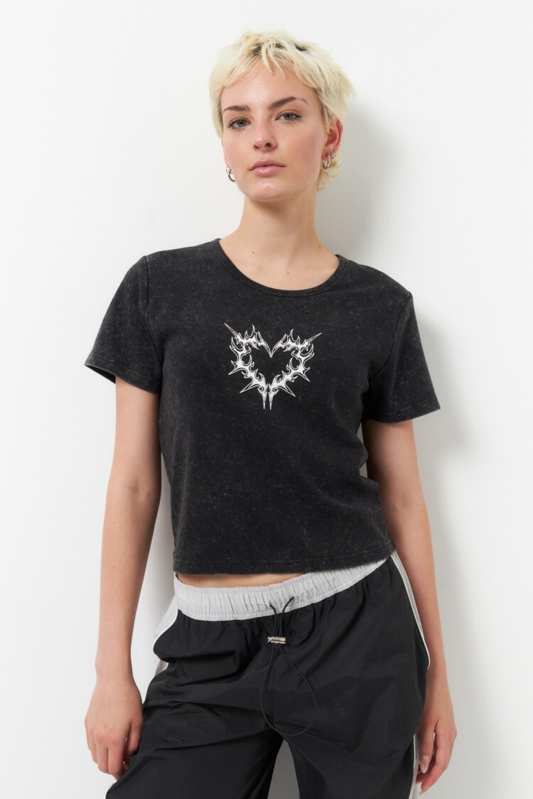 REMERA LEV Negro