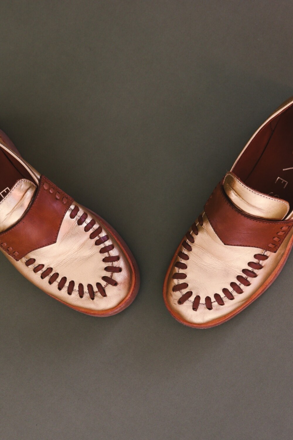 Mocasin Vol2 Dorado