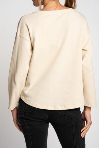 Sweater Arena