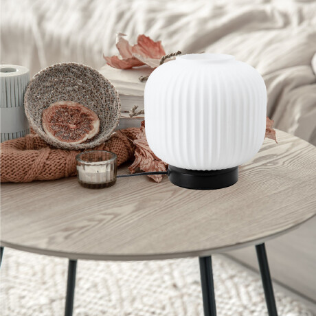 LUMINARIA DE MESA PIRCE SMALL Luminaria de Mesa Pirce Small Negra