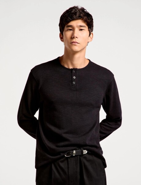 CAMISETA TÉRMICA DE ALGODÓN MODELO HENLEY NEGRO