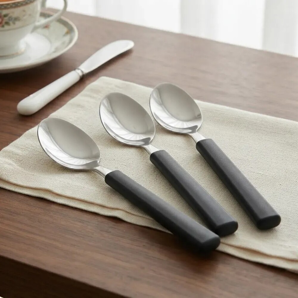 UNA Set 3 Cucharas M.Plastico Negro 83320/5 UNA Set 3 Cucharas M.Plastico Negro 83320/5