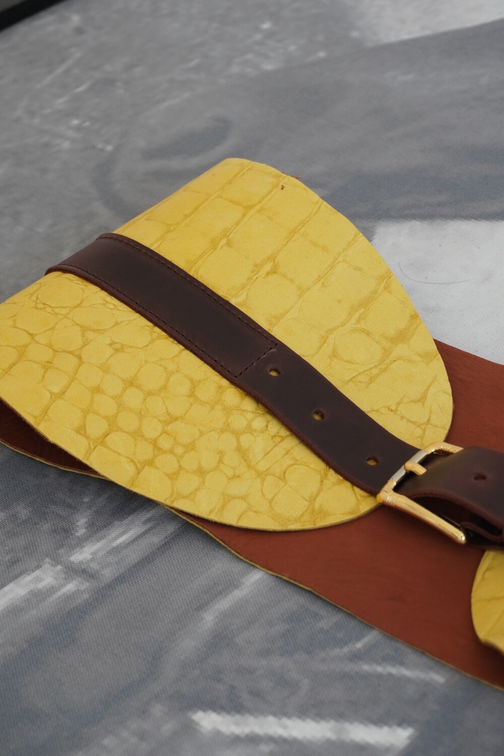 Sophisticated Belt Amarillo / Chocolate