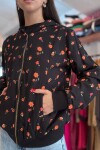 Campera capucha rayón Flores naranjas