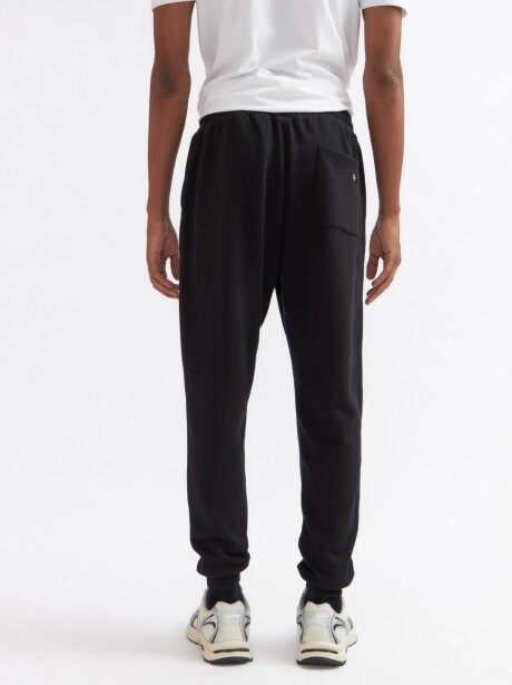 JOGGER PIRIA NEGRO