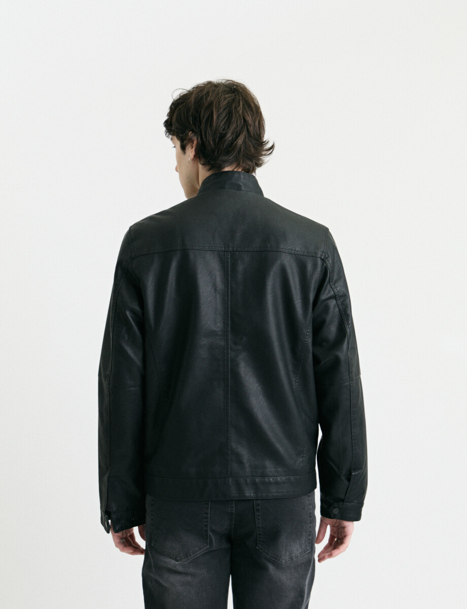 300667 CAMPERA HARRY Negro