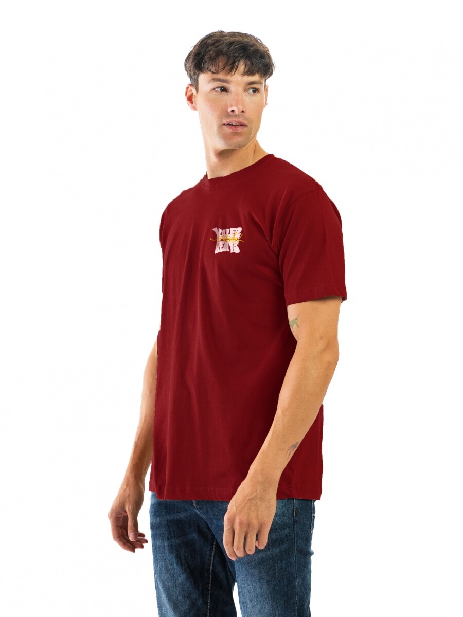 Remera Estampada Cuello Base - Bordo/ Letras 021 