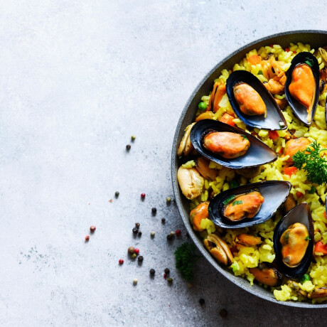 Paellera con Tapa de Acero Inoxidable 36 cm Paellera con Tapa de Acero Inoxidable 36 cm