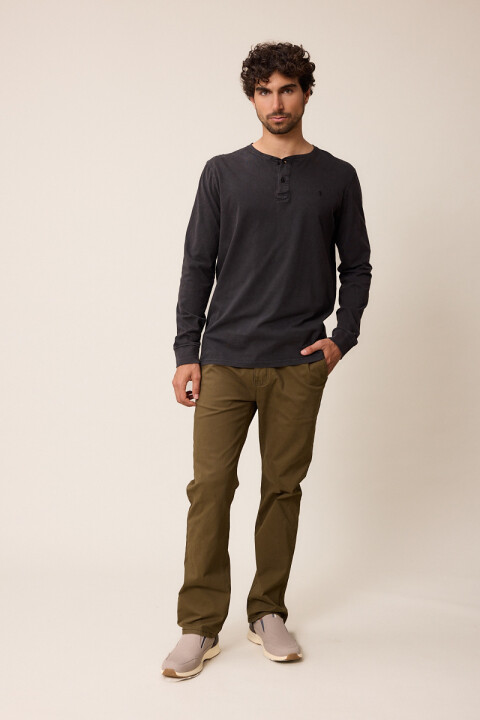 T-SHIRT M/L UCAY POLANCO Negro