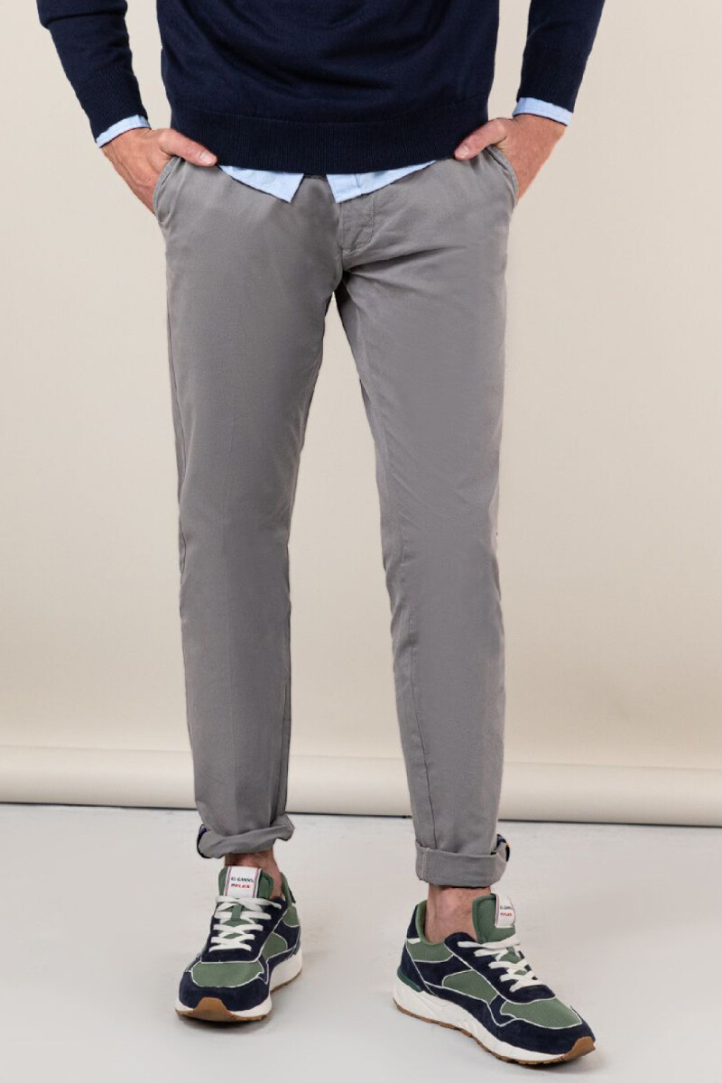 Pantalón Chino Gris
