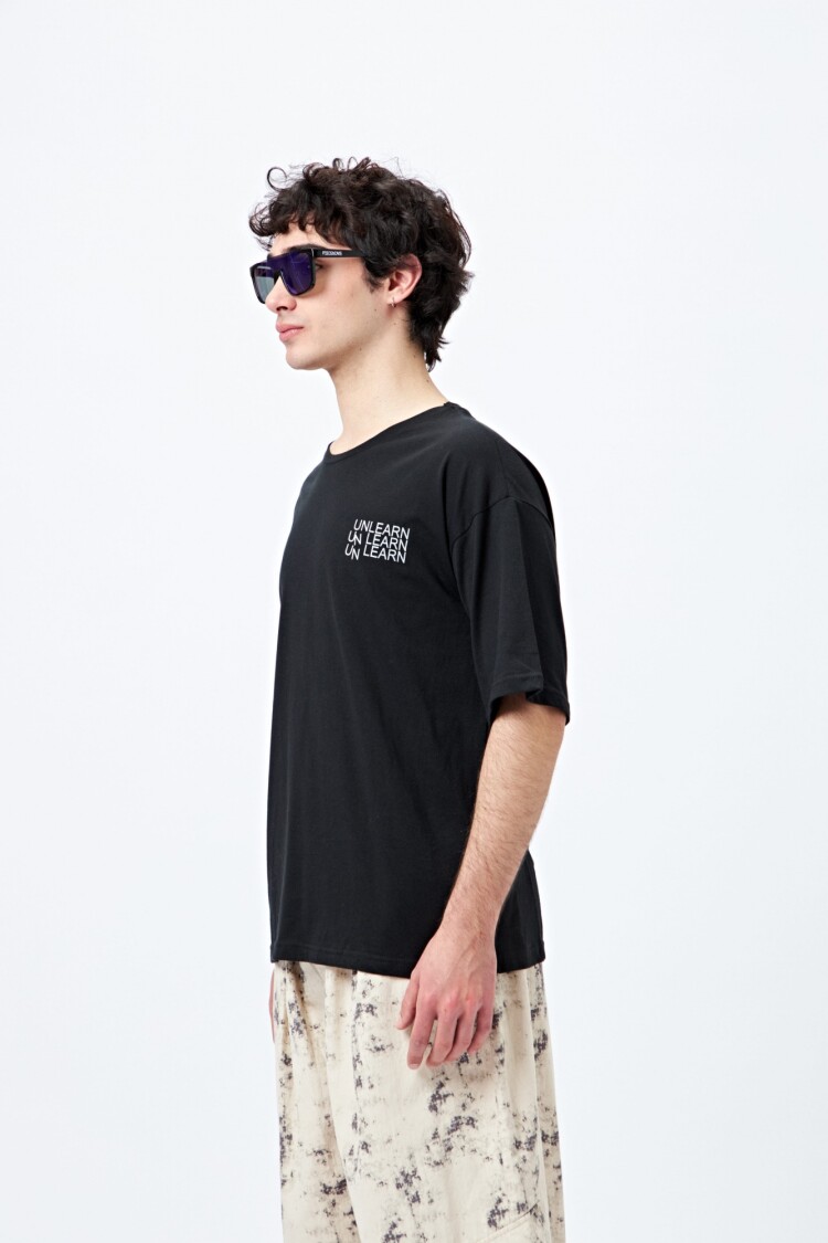 REMERA UNITA Negro
