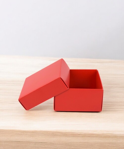 Caja Cuadrada 8x8x4,5 cm ROJO