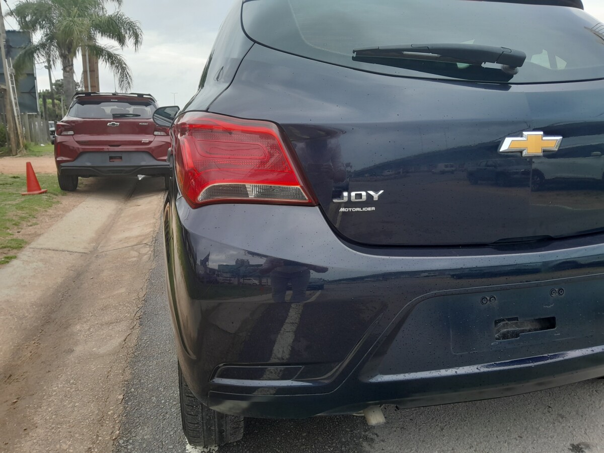 Chevrolet Onix Joy 1.0 Extra Full | Permuta / Financia Chevrolet Onix Joy 1.0 Extra Full | Permuta / Financia