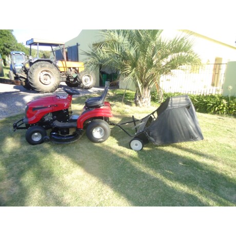 Recolector de pasto y hojas para Cuatriciclo o Tractor NEGRO