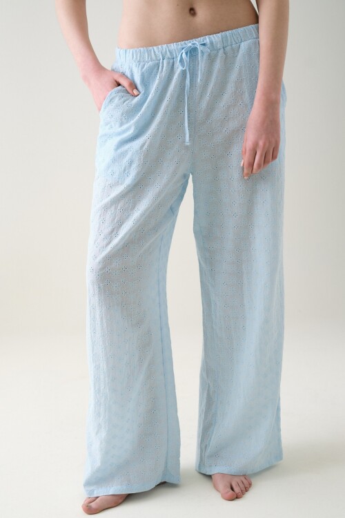 Pantalón Recto Broderie Celeste