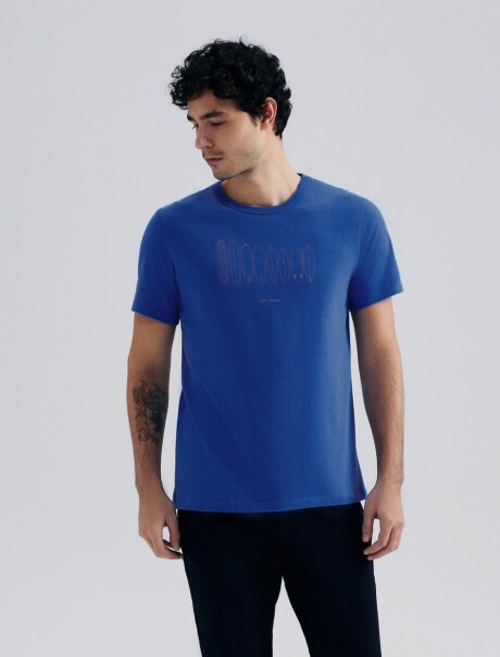 CAMISETA CON ESTAMPA MODELO REGULAR AZUL