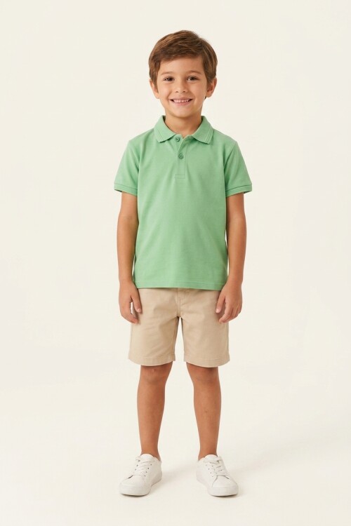 Remera m/c polo con detalle en cuello VERDE CLARO
